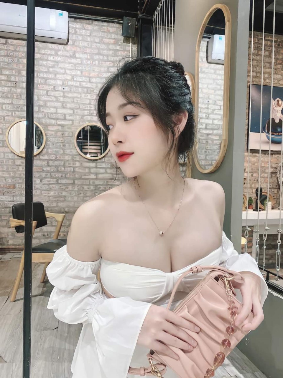 Phương Hằng